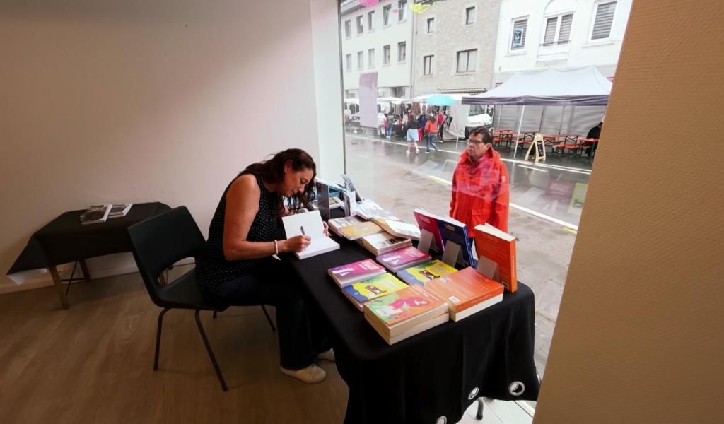 Une librairie éphémère d'auteurs régionaux à Couvin