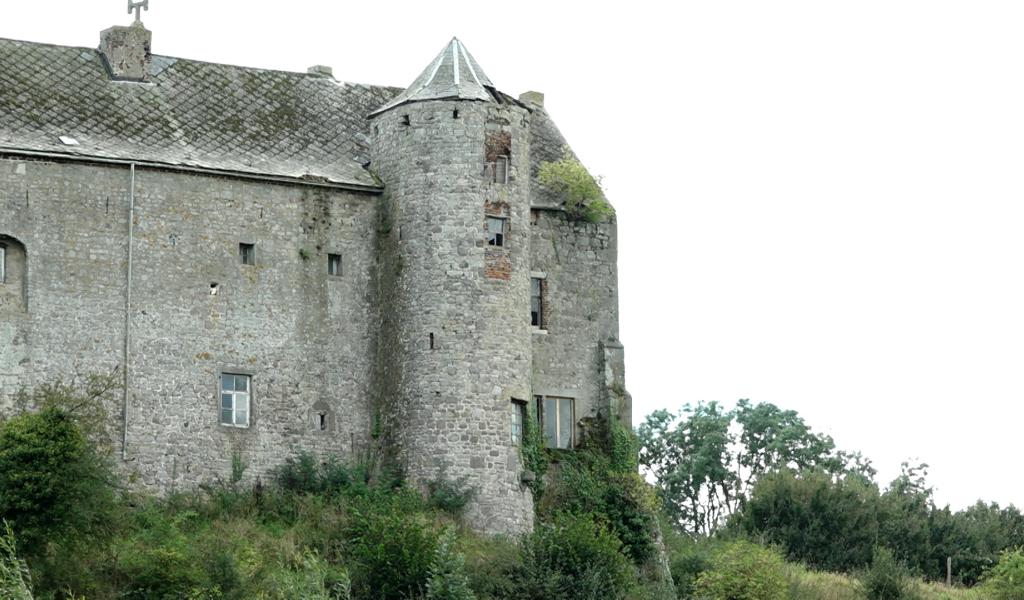 Château de Balâtre : des villageois redonnent vie au patrimoine