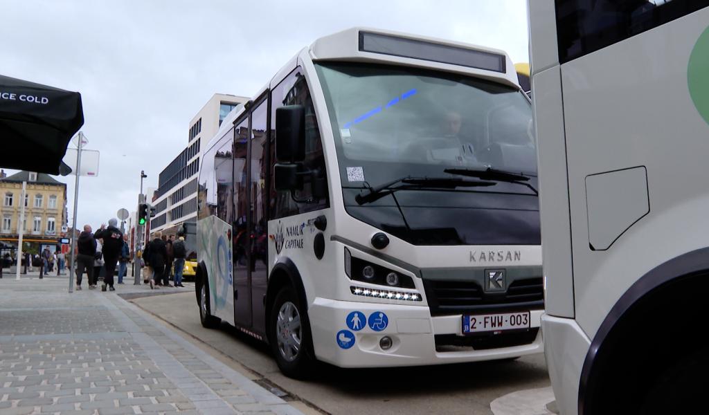 Namur: quatre navettes électriques gratuites sillonnent la corbeille