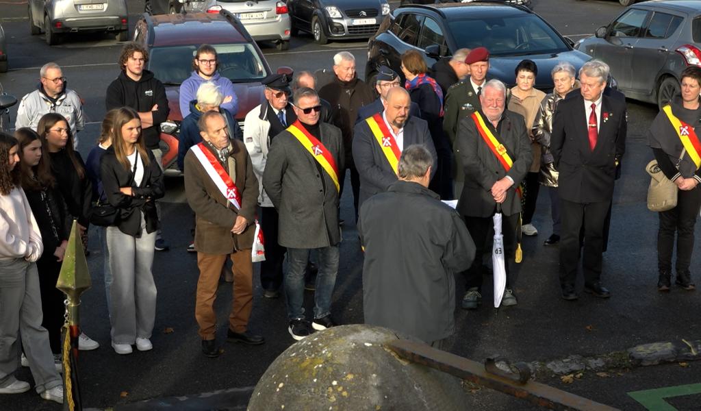 Armistice : un parcours fait par des jeunes de Jemeppe-sur-Sambre, honorant nos héros de guerre