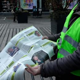 Namur : distribution de la gazette Arizona