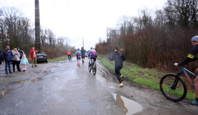 Le Tri4phil à la fête pour son premier run and bike du Challenge Cerfontaine à Philippevillle